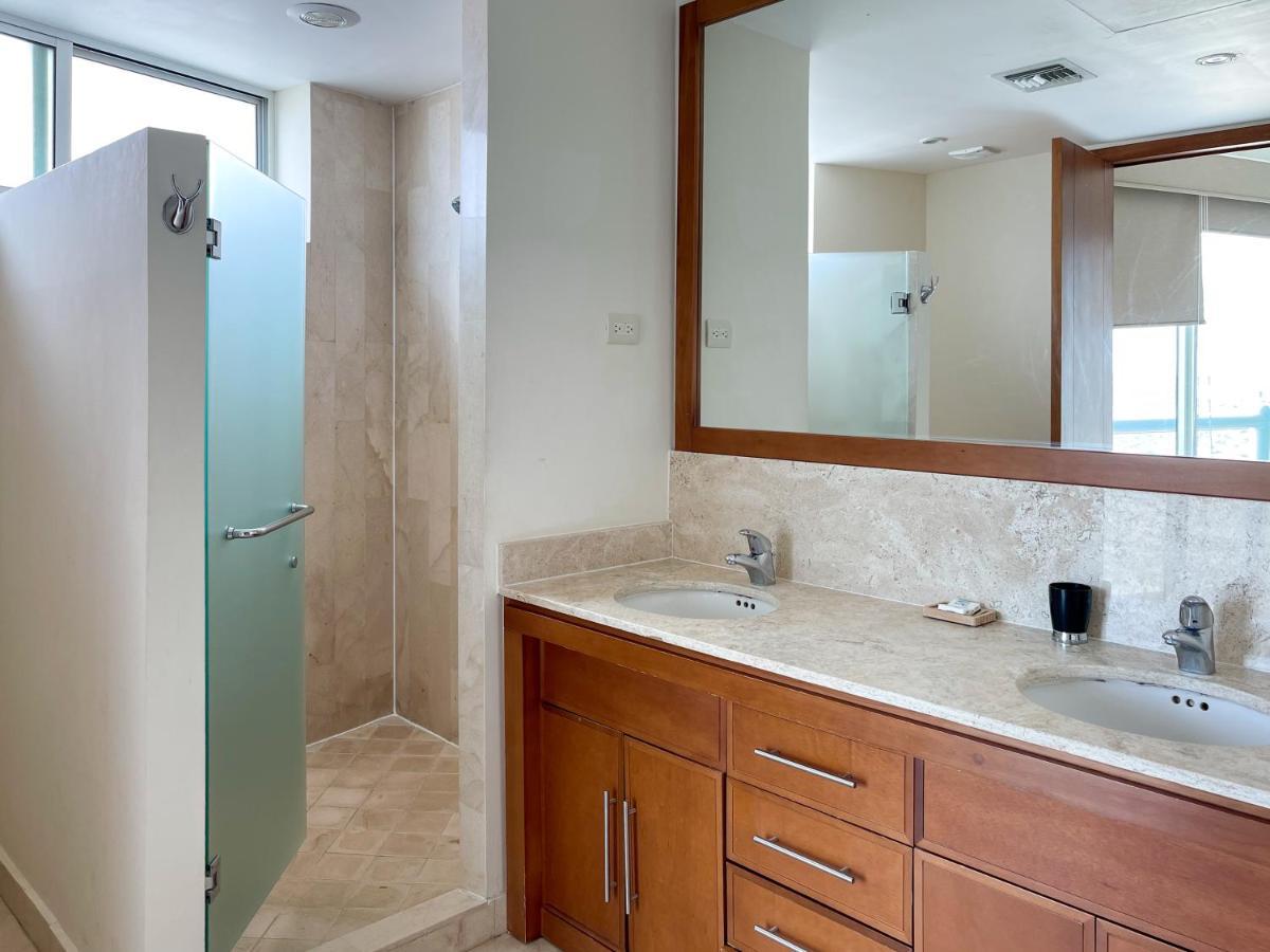 Quiet Beachfront Condo With Pools & Private Beach Puerto Peñasco Kültér fotó
